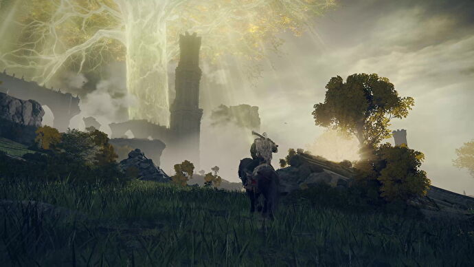 Una captura de pantalla de Elden Ring que muestra a un caballero montando su caballo en Limgrave.
