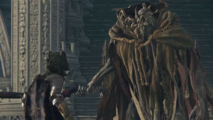 El jugador del Anillo de los Eldenses se encuentra ante Morgott, el Rey del Presagio, cerca del Trono de los Eldenses